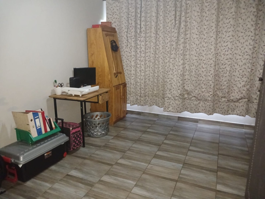 3 Bedroom Property for Sale in Adamayview North West
